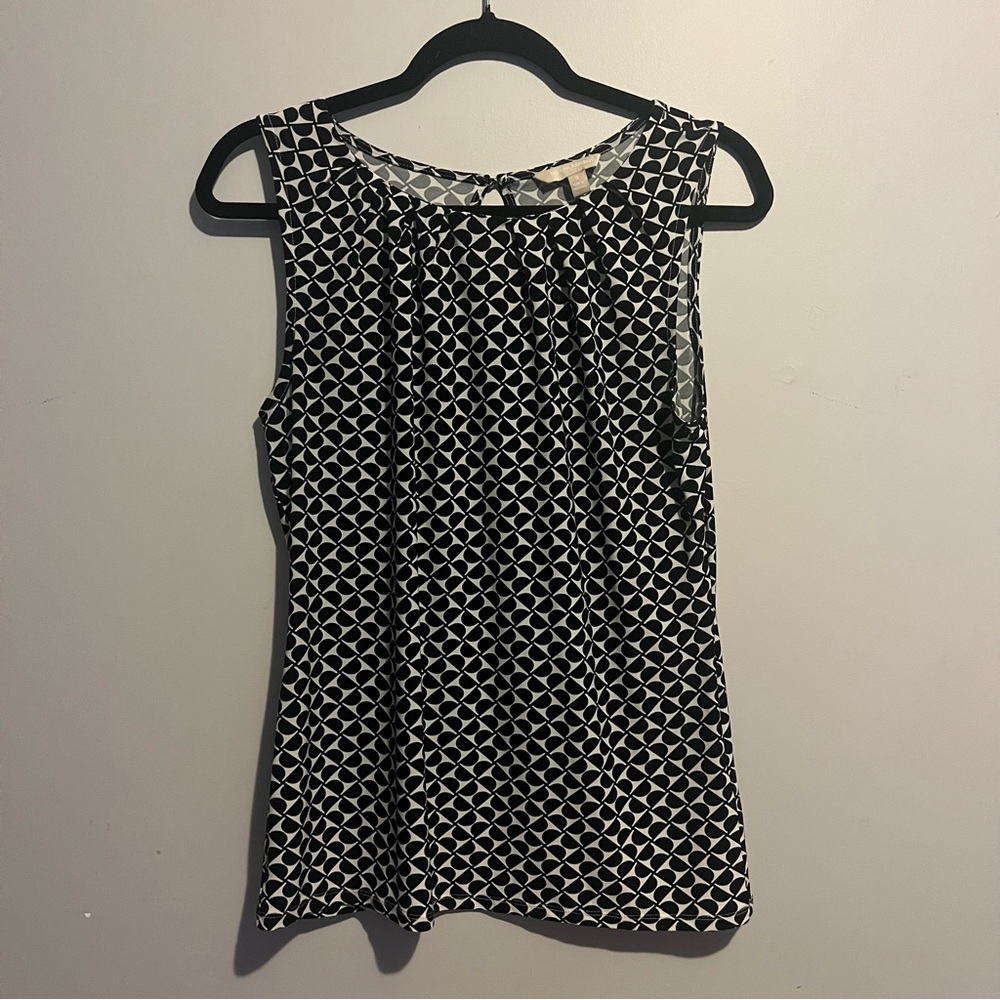 Banana Republic women’s sleeveless blouse for work. Blouses under $30